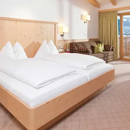 Alpen Glück Kirchberger Hof 4*
