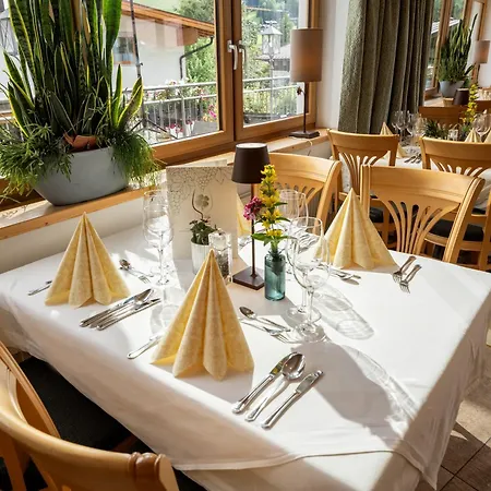 Alpen Glueck Kirchberger Hof Szálloda 4*