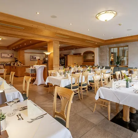 Alpen Glueck Kirchberger Hof Szálloda 4*