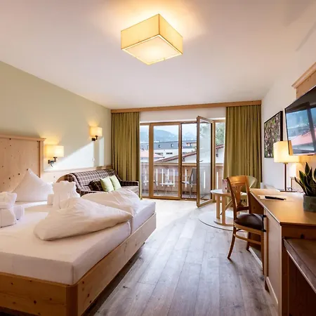 Alpen Glueck Kirchberger Hof Szálloda 4*