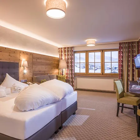 Alpen Glueck Kirchberger Hof Szálloda 4*