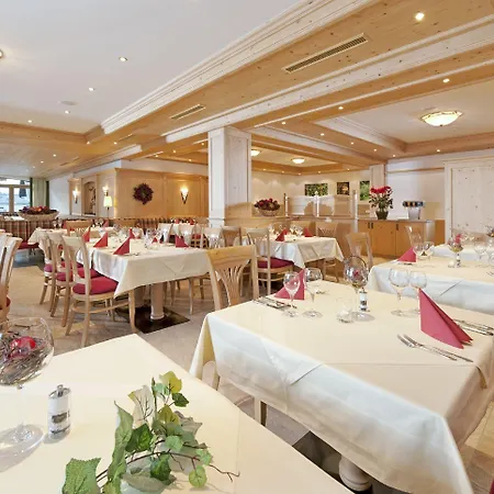 Alpen Glueck Kirchberger Hof 4*