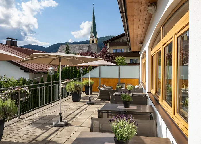 Hotell Alpen Glueck Kirchberger Hof 4*