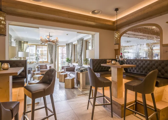 Hotell Alpen Glueck Kirchberger Hof 4*