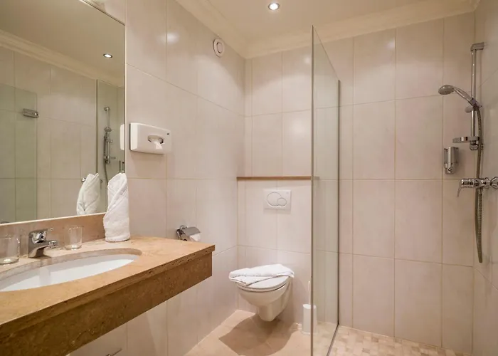 Alpen Glueck Kirchberger Hof 4*