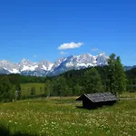Alpen Glueck Kirchberger Hof 호텔 4*